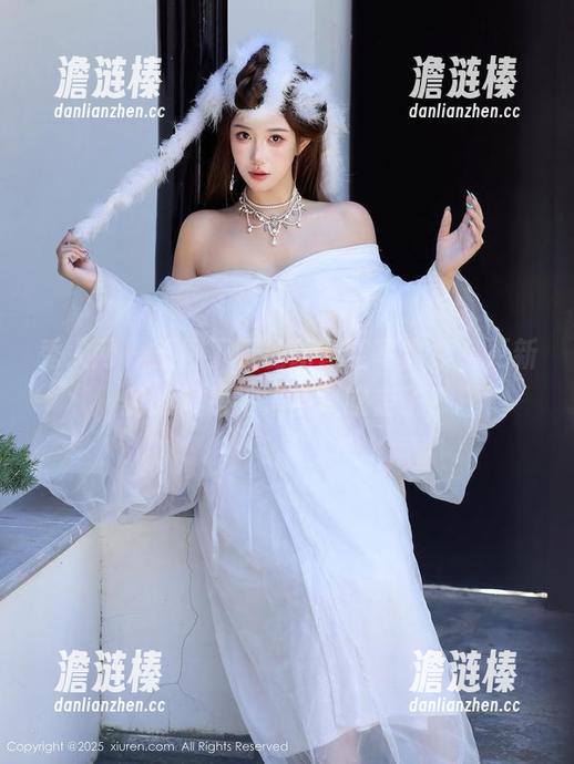秀人网-王俪丁呀 秀人网 - 王俪丁呀的新镂空写真集,更新的时候是不是被风吹走了?