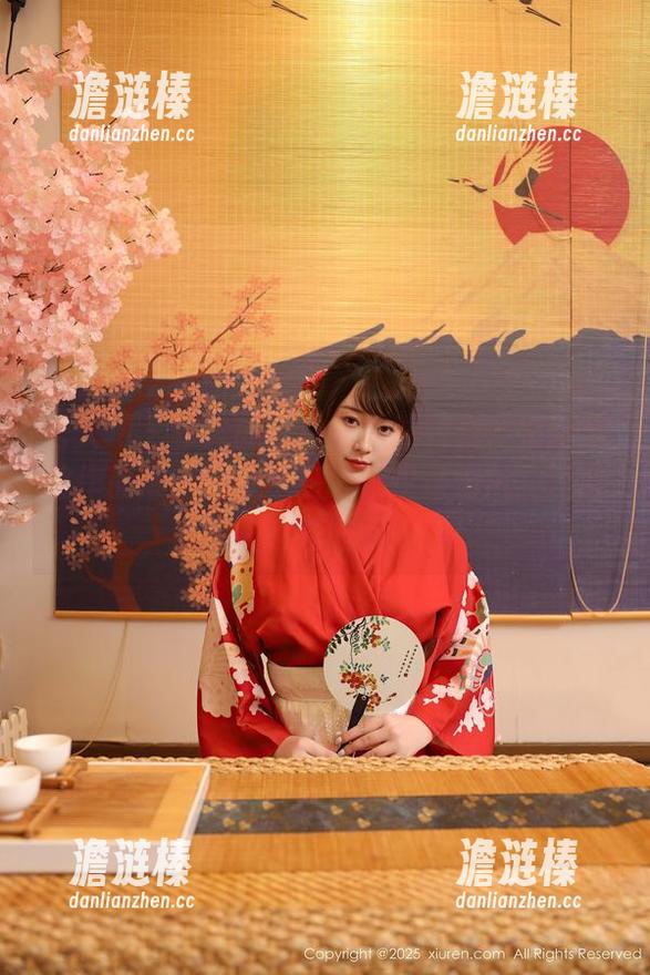 秀人网-萌白酱 秀人网 - 今天的萌白酱和服特辑:更新后的作品集,和风送来的不仅是海风,还有那股儿咕咕的可爱劲!