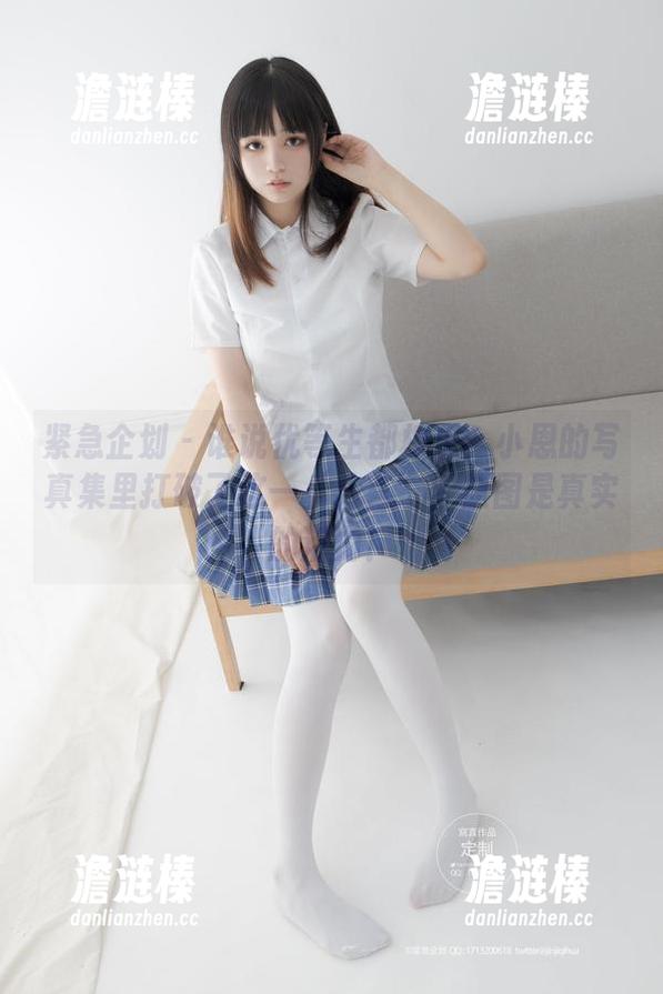 紧急企划-小恩 紧急企划 - 谁说优等生都板正?小恩的写真集里打破了这一“传言”:原图是真实的活力!