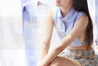 蜜桃社 – 一双棉袜和初月,图集中竟然找不到“正常”的光芒