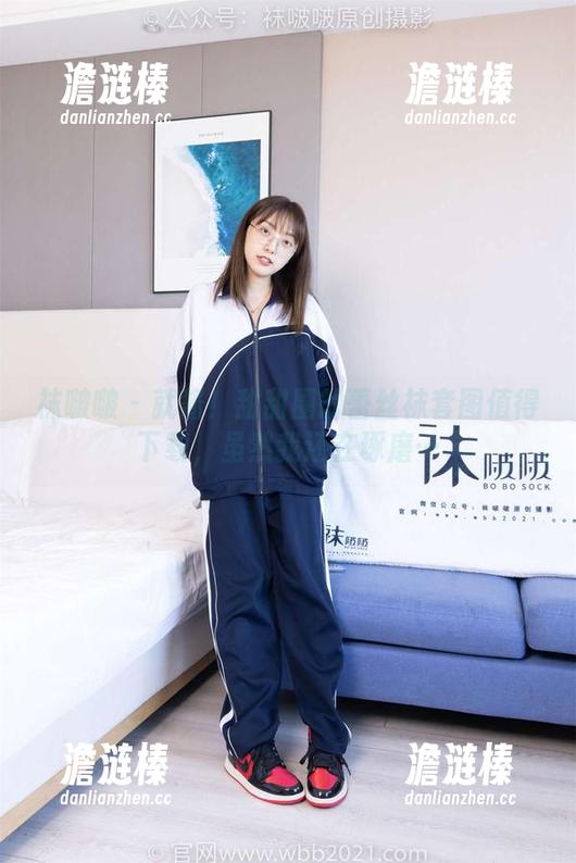 袜啵啵-甜甜圈 袜啵啵 - 就酱!甜甜圈的蕾丝袜套图值得下载,虽然我还在琢磨…