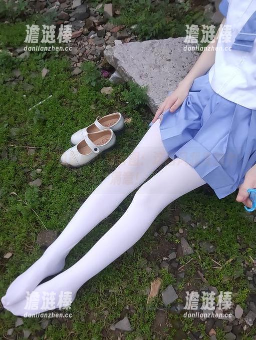 西尔酱 西尔酱的最新可爱套图:这画风我先给个满意!