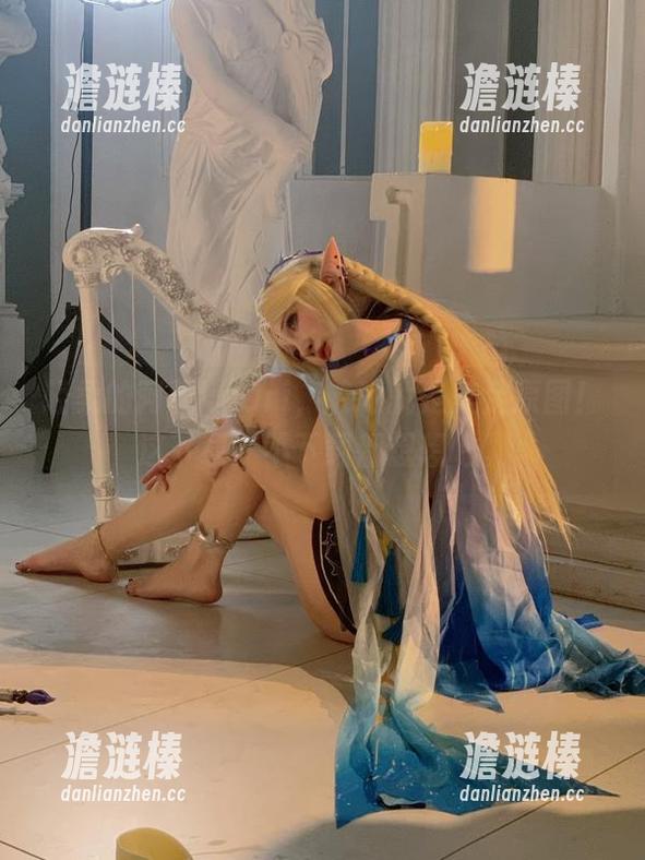 轻柔的阿薰kaOri，转眼就是美足原图！这下载，不下载都想想吧。