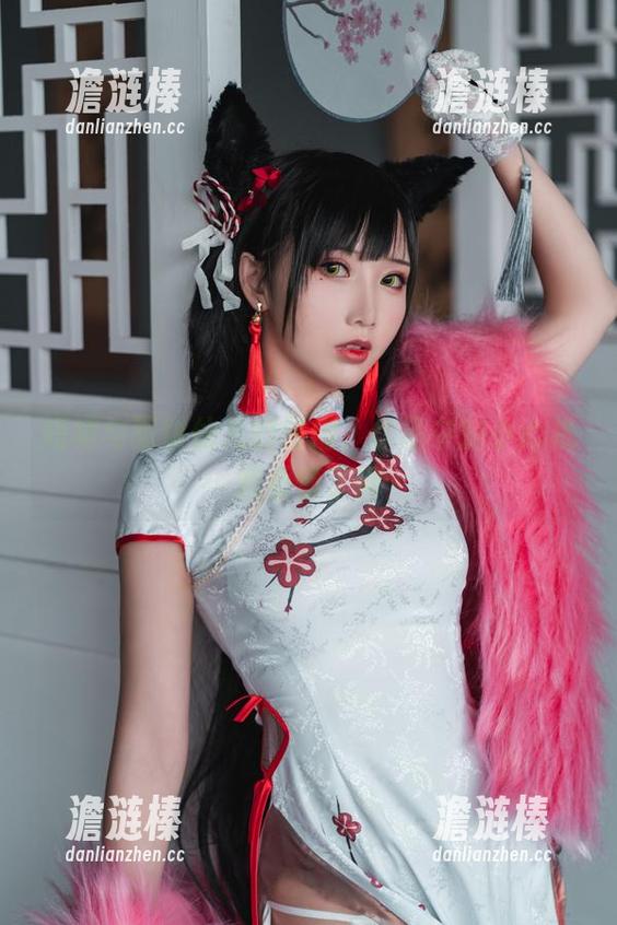 面饼仙儿 短裙与面饼仙儿的碰撞,作品中的小心机我看懂了嘛
