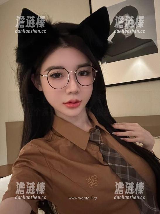 黎允熙baby 微密圈 - 图册新鲜出炉,黎允熙baby的这个系列,珍珠跟她似乎挺搭。